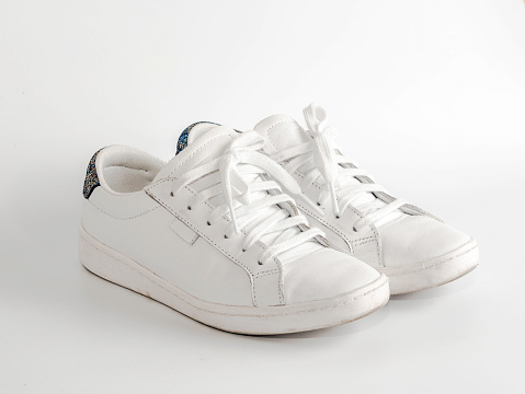 Beyaz Deri Sneaker Ayakkabı